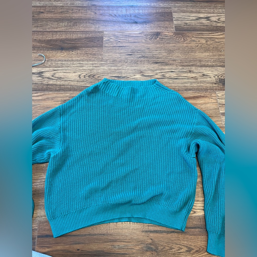 Vici sweater